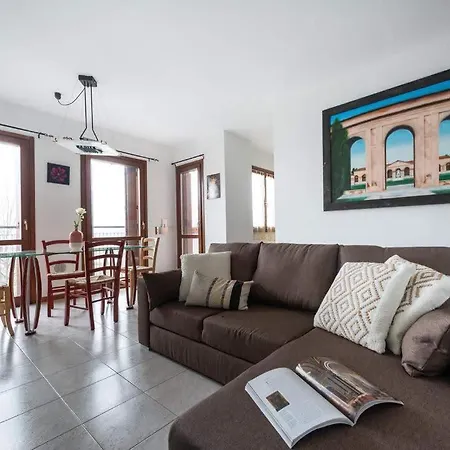 Gaber - Smart Holiday Apartment Mantova